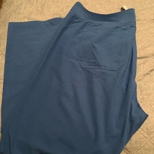 Women’s Figs Livingston Scrub Pants